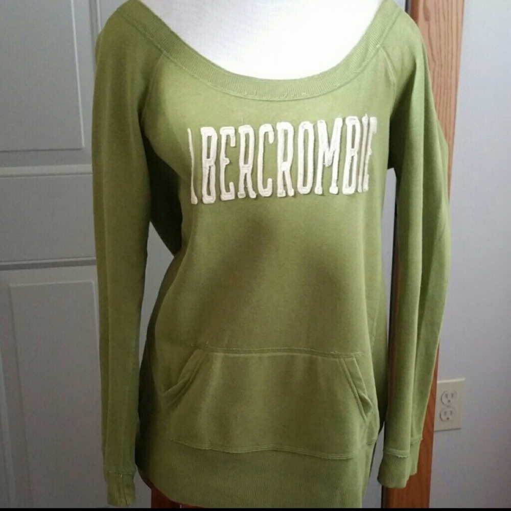 Off shoulder sweatshirt
